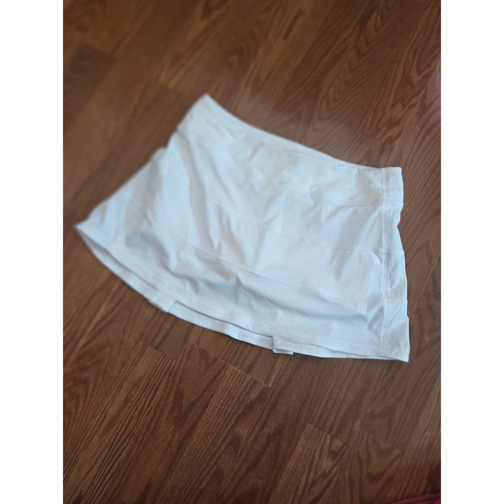 Lululemon White Pleated Tennis Skirt Athletic Skort Shorts Built-in Liner